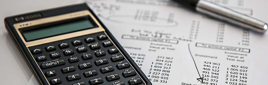 An example of an accountant that offers bookkeeping services and tax advice